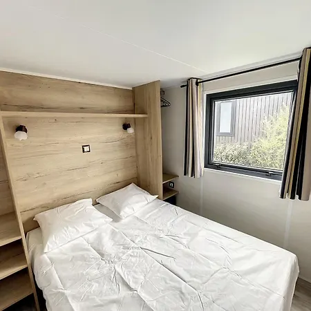 Tiny House A Jullouville, 200m De La Plage, 2 Pers, Parking, Piscine, Wifi - Fr-1-361a-89