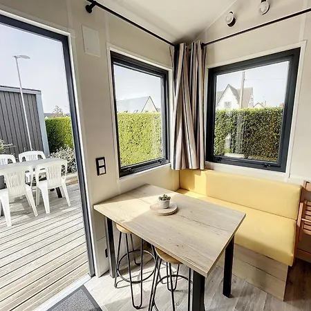 Feriehus Tiny House A Jullouville, 200m De La Plage, 2 Pers, Parking, Piscine, Wifi - Fr-1-361a-89