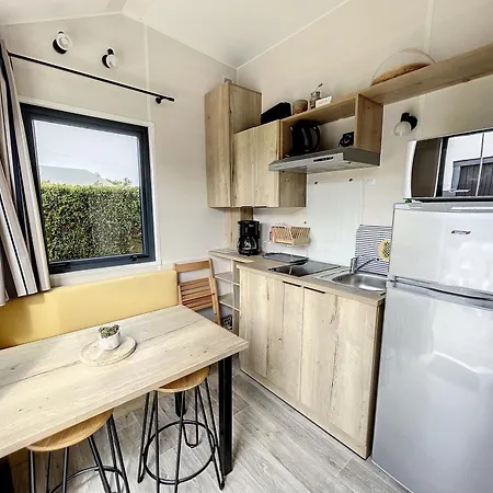 Feriehus Tiny House A Jullouville, 200m De La Plage, 2 Pers, Parking, Piscine, Wifi - Fr-1-361a-89 Jullouville-les-Pins