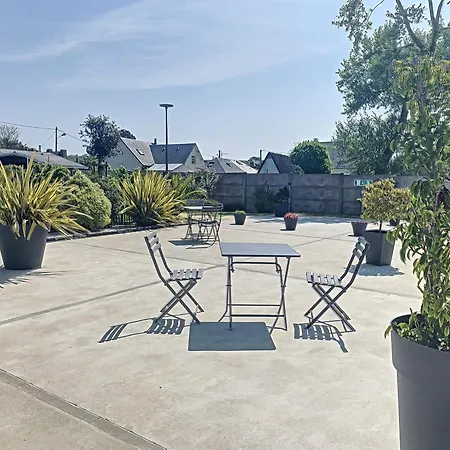 Tiny House A Jullouville, 200m De La Plage, 2 Pers, Parking, Piscine, Wifi - Fr-1-361a-89 Jullouville-les-Pins